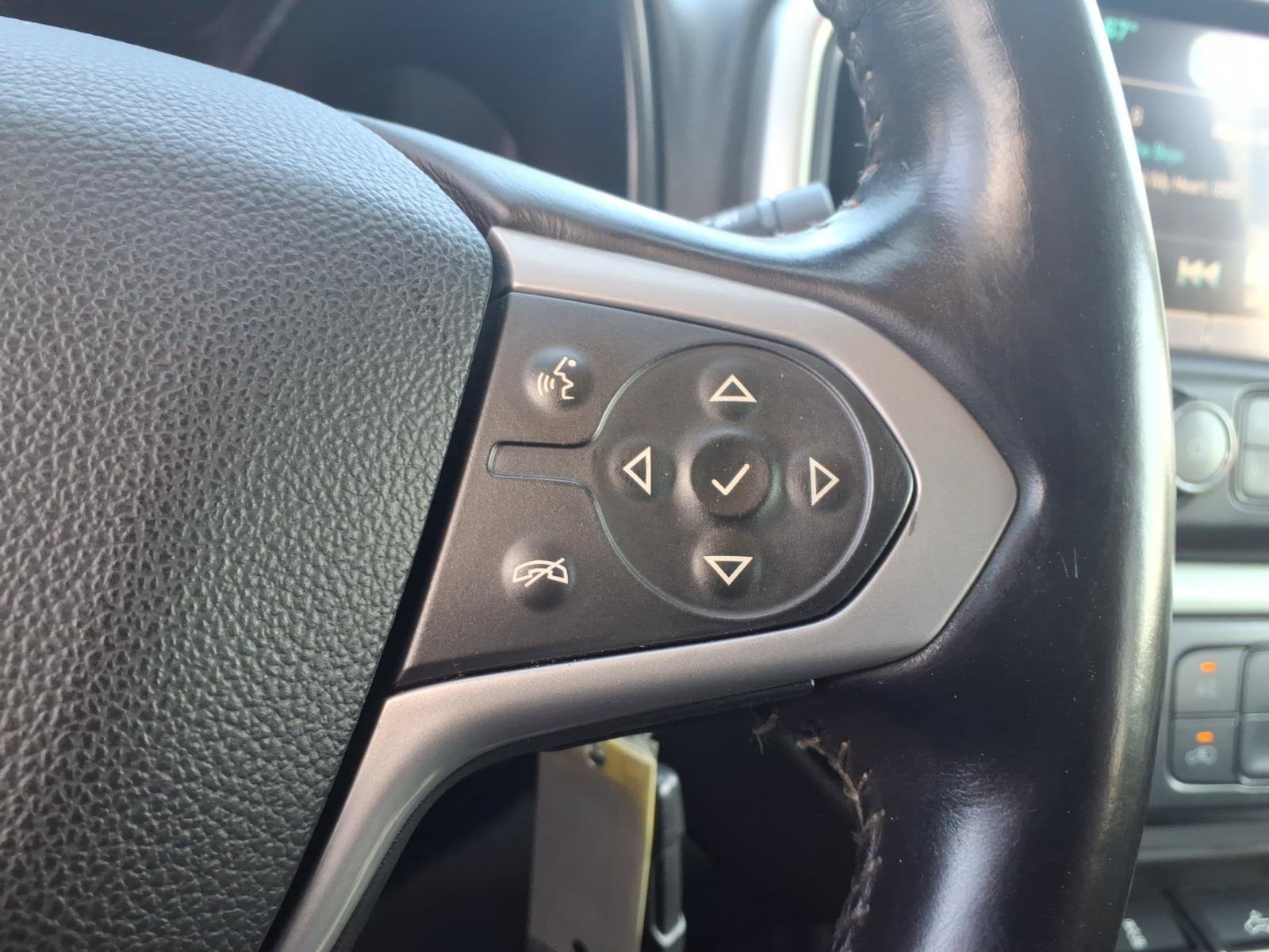 Used 2017 Chevrolet Colorado LT w/ LT Convenience Package AWD/4WD image 16