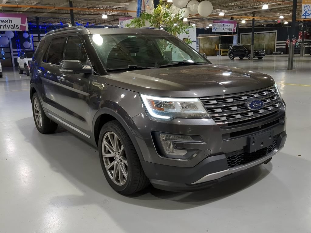 Used 2017 Ford Explorer Limited AWD/4WD image 5