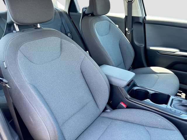 Used 2025 Kia K4 FWD image 26