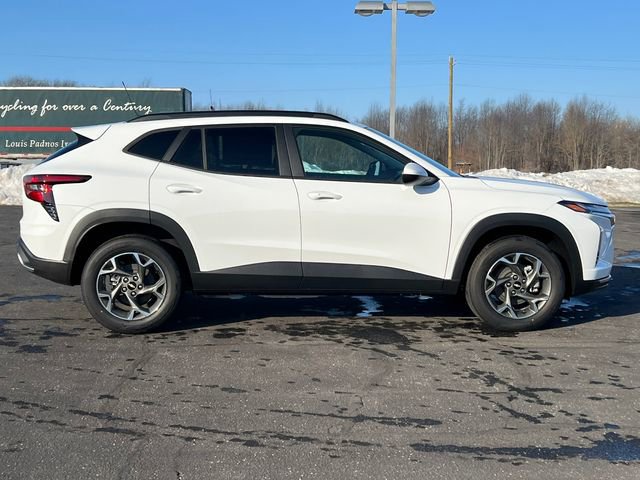 New 2026 Chevrolet Trax LT w/ Driver Confidence Package image 40