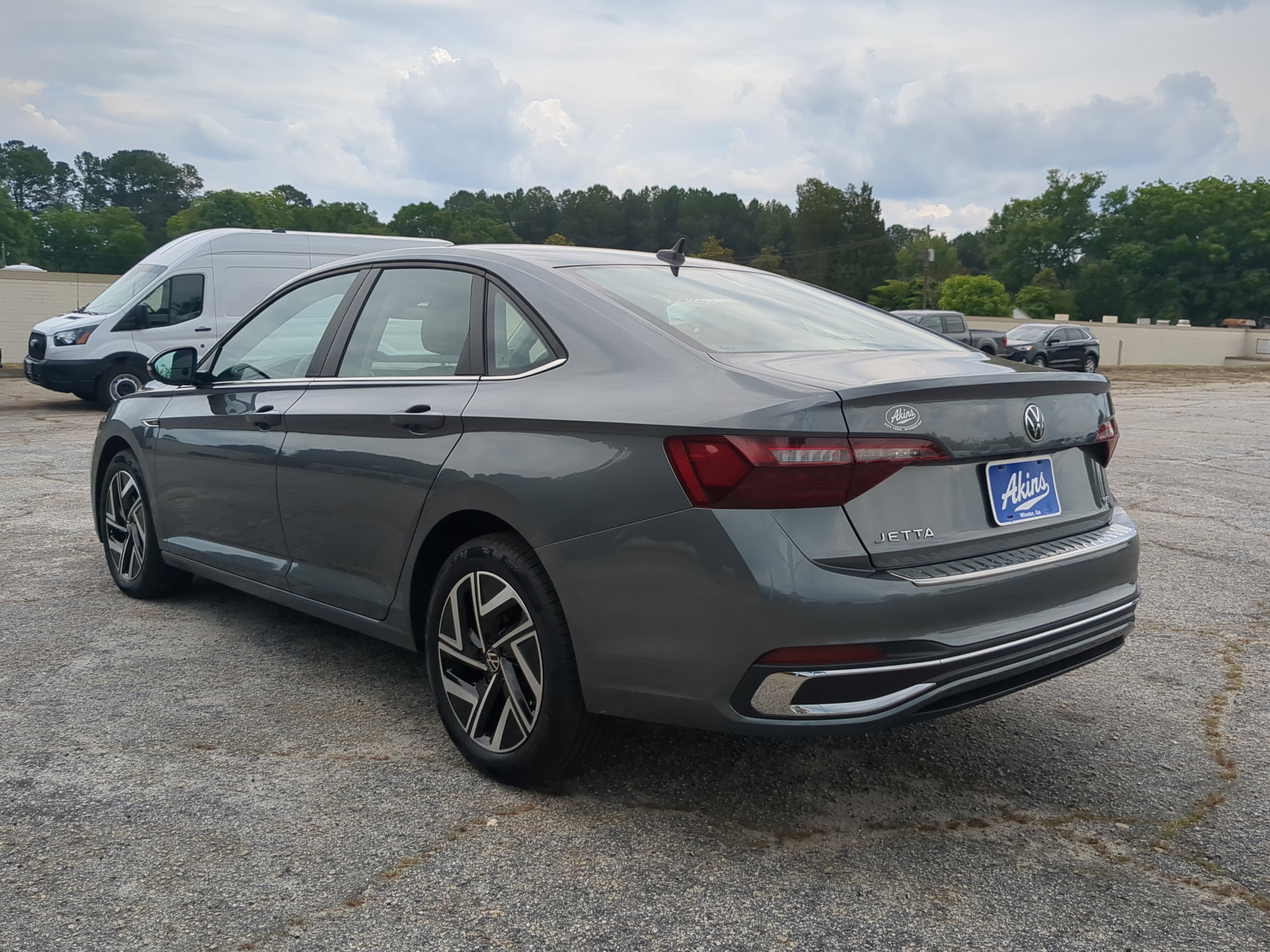 Used 2024 Volkswagen Jetta SEL FWD image 5