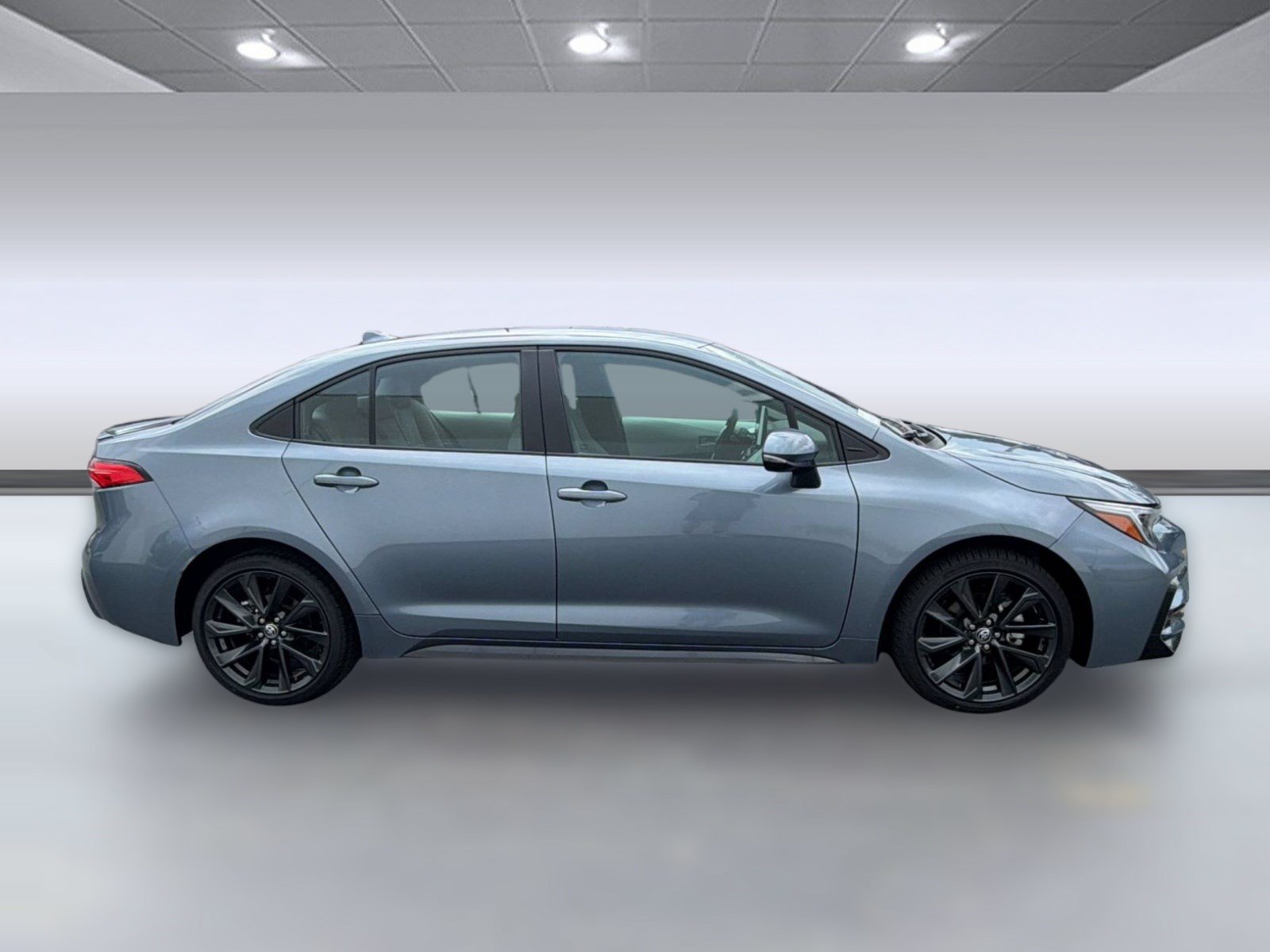 Used 2026 Toyota Corolla SE w/ SE Package FWD image 8