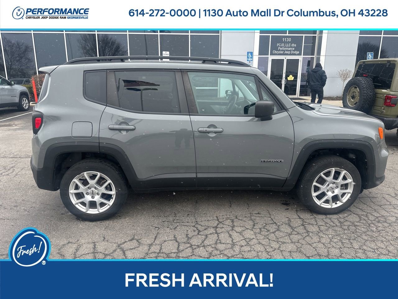 Used 2022 Jeep Renegade Latitude w/ Convenience Group image 3