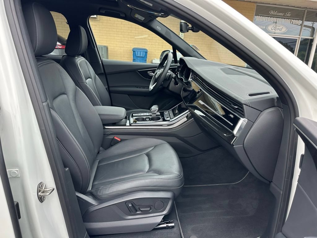 Used 2025 Audi Q7 3.0T Premium Plus AWD/4WD image 18