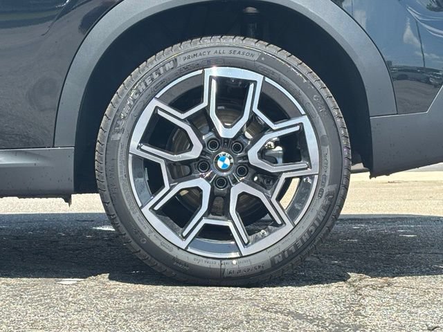 New 2026 BMW X2 xDrive28i w/ Technology Package AWD/4WD image 3