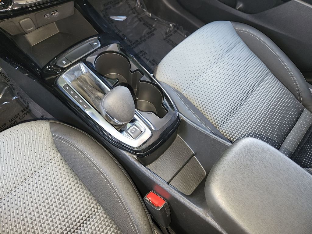 Used 2025 Chevrolet Trax LT image 21