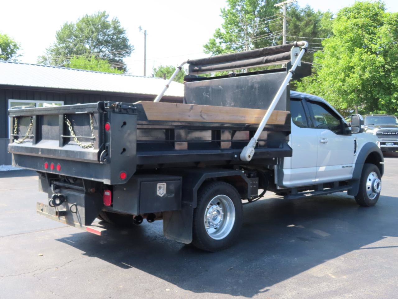 Used 2017 Ford F550 4x4 SuperCab Super Duty image 6