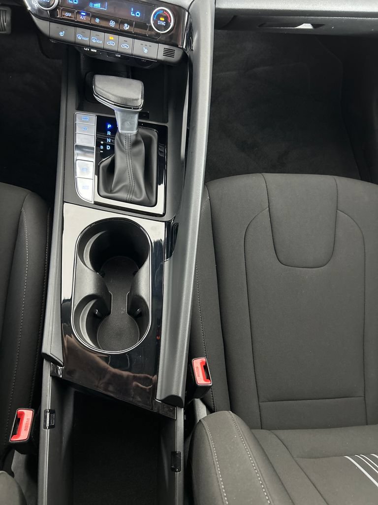 Used 2024 Hyundai Elantra SEL w/ Convenience Package FWD image 14