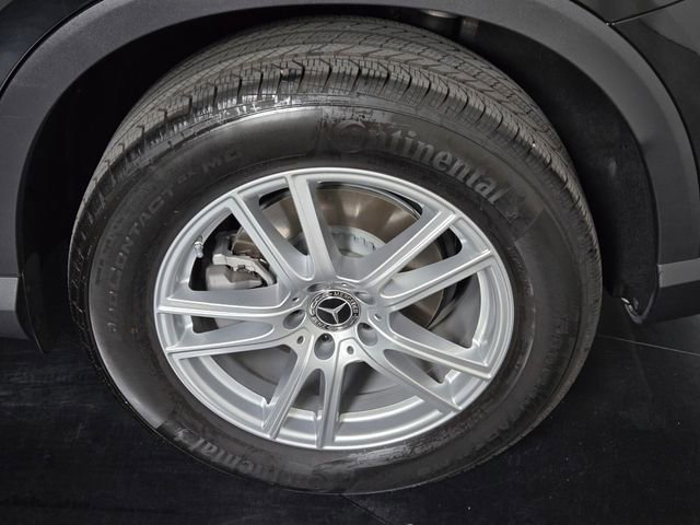 Used 2025 Mercedes-Benz GLC 300 image 11