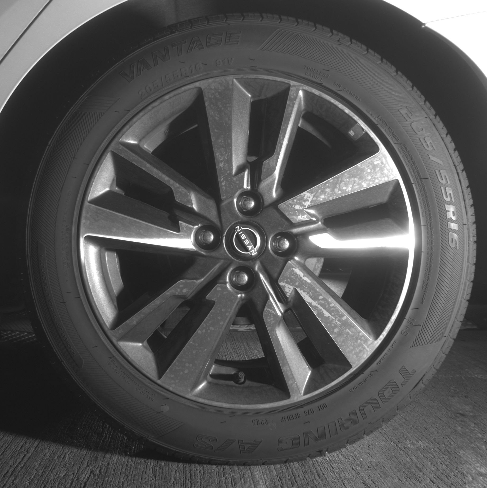 Used 2025 Nissan Versa SV image 14