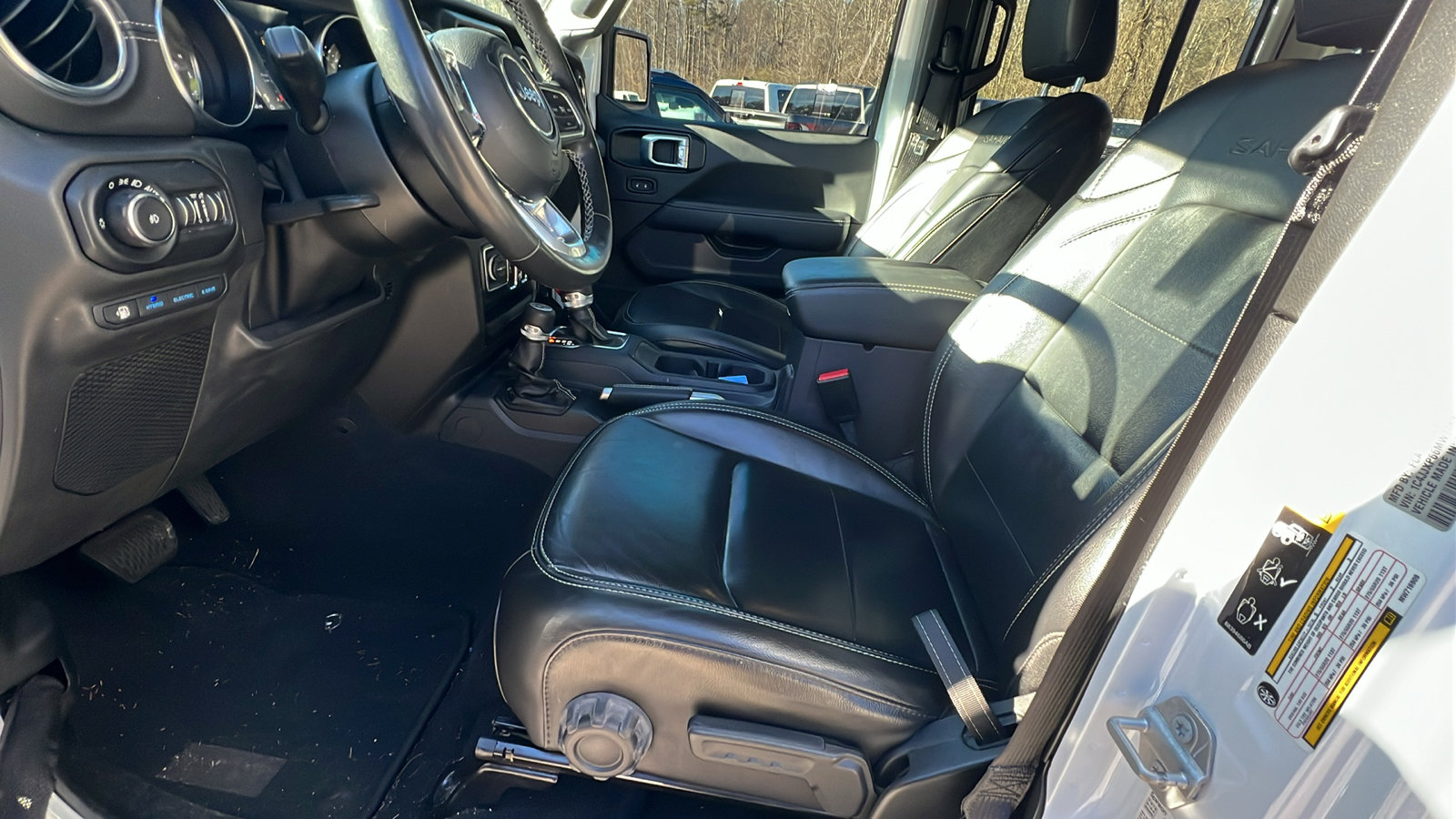 Used 2021 Jeep Wrangler Unlimited Sahara w/ Cold Weather Group image 16