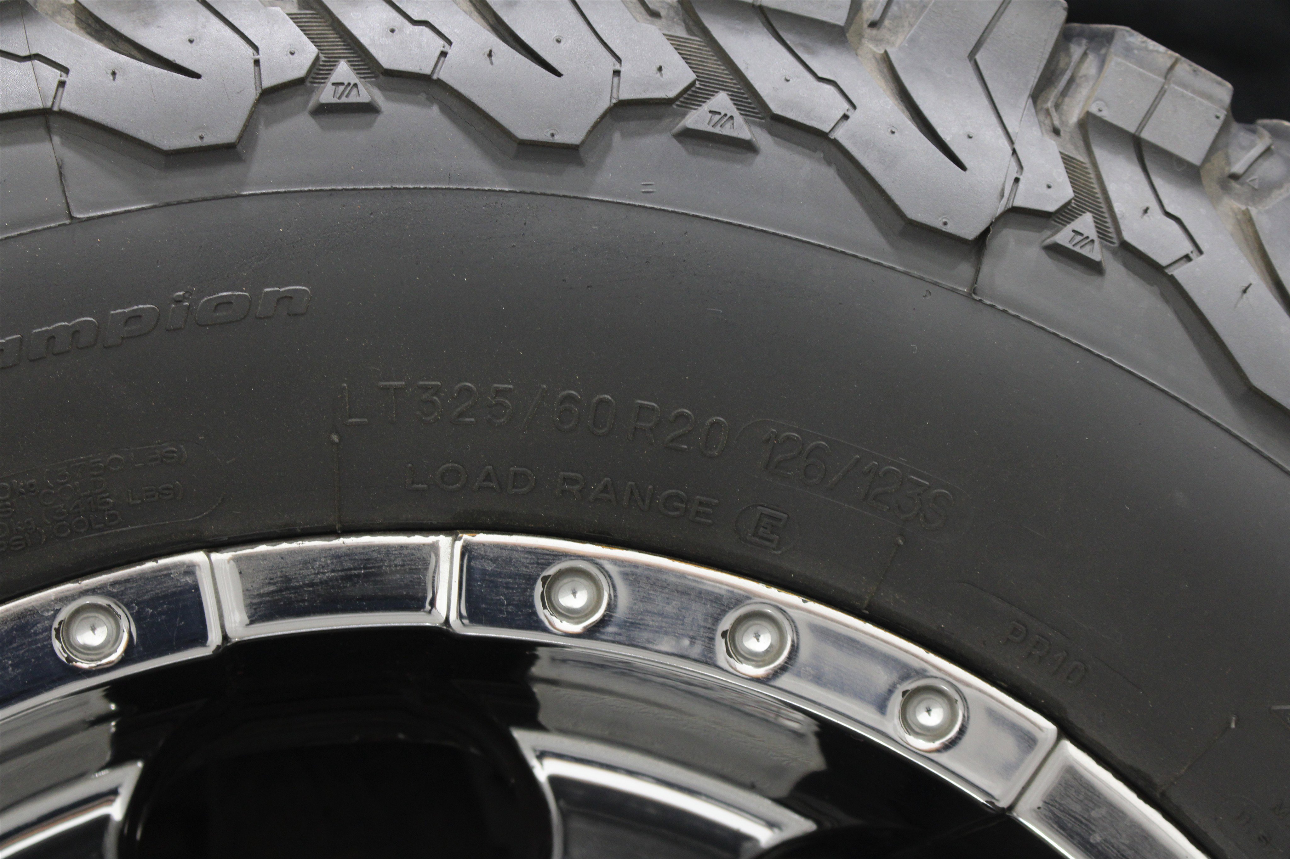 Used 2015 Ford F150 Lariat w/ Equipment Group 502A Luxury image 37