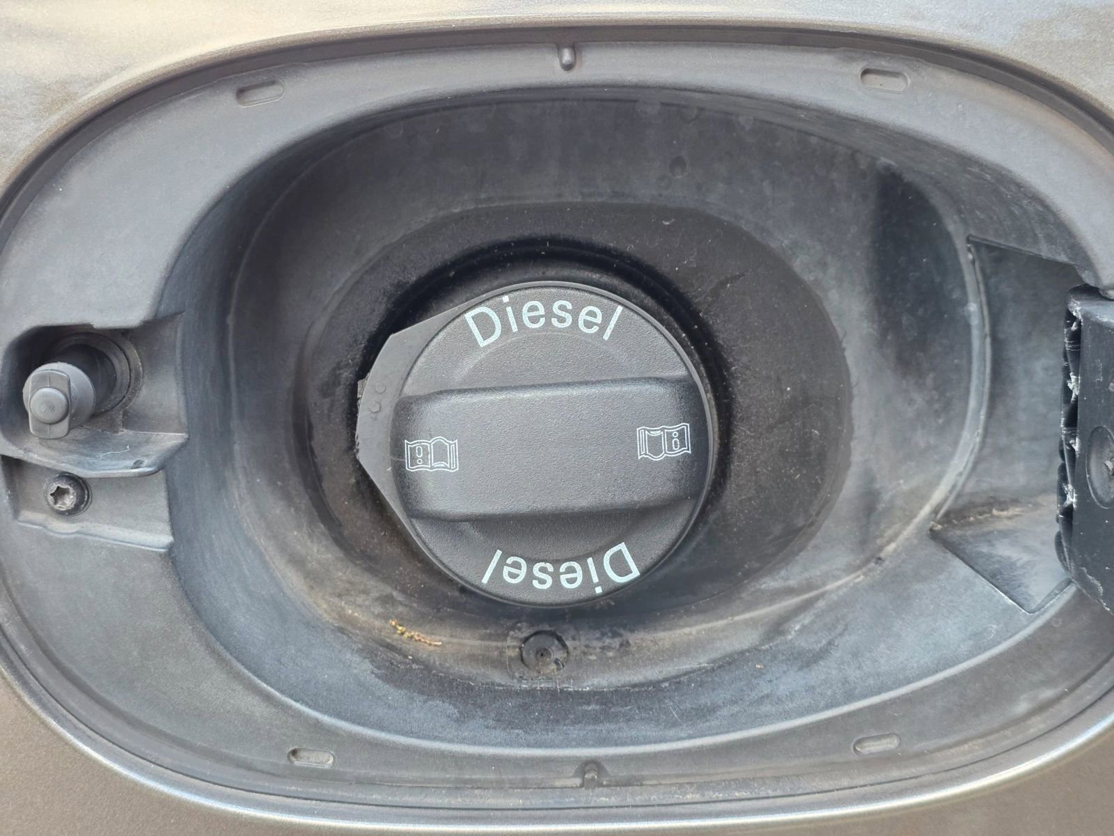 Used 2013 Porsche Cayenne Diesel AWD/4WD image 71