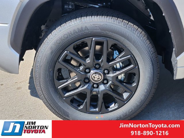 New 2026 Toyota Tundra Limited w/ Limited PVM Package AWD/4WD image 9