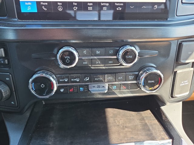 Used 2023 Ford F250 Lariat w/ Lariat Ultimate Package AWD/4WD image 18