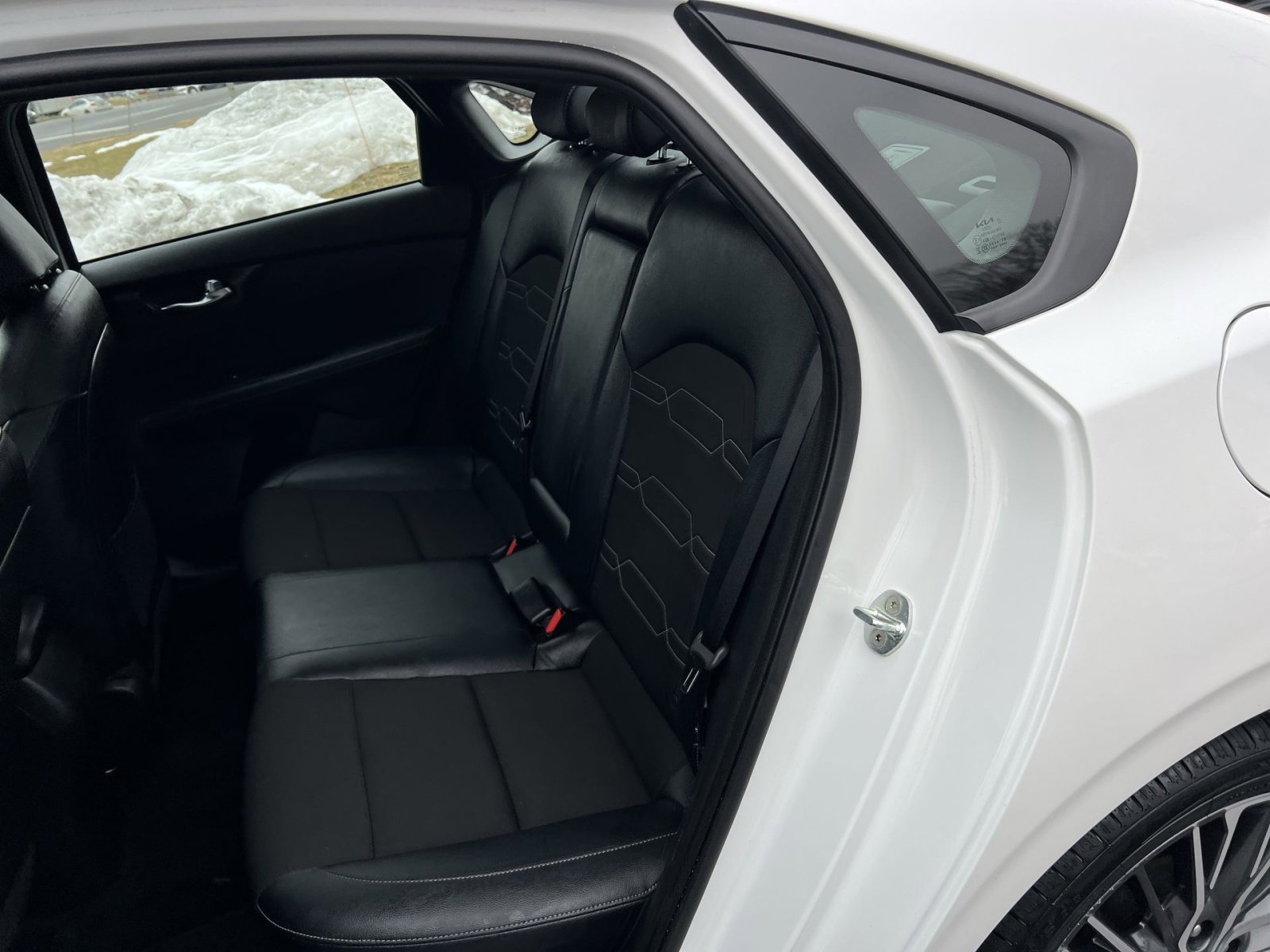 Used 2023 Kia Forte GT-Line w/ GT-Line Premium Package image 24