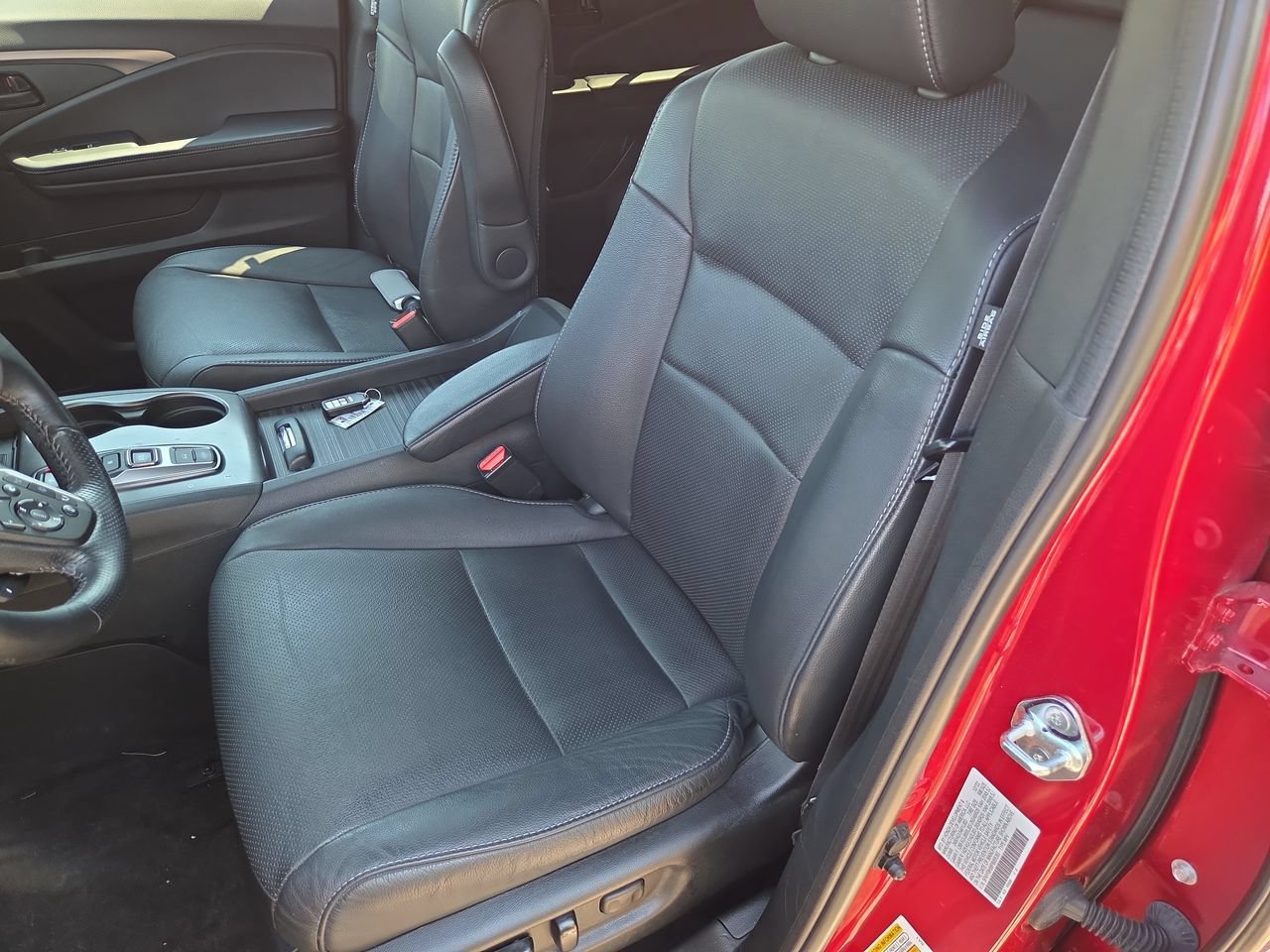 Used 2023 Honda Passport EX-L image 16