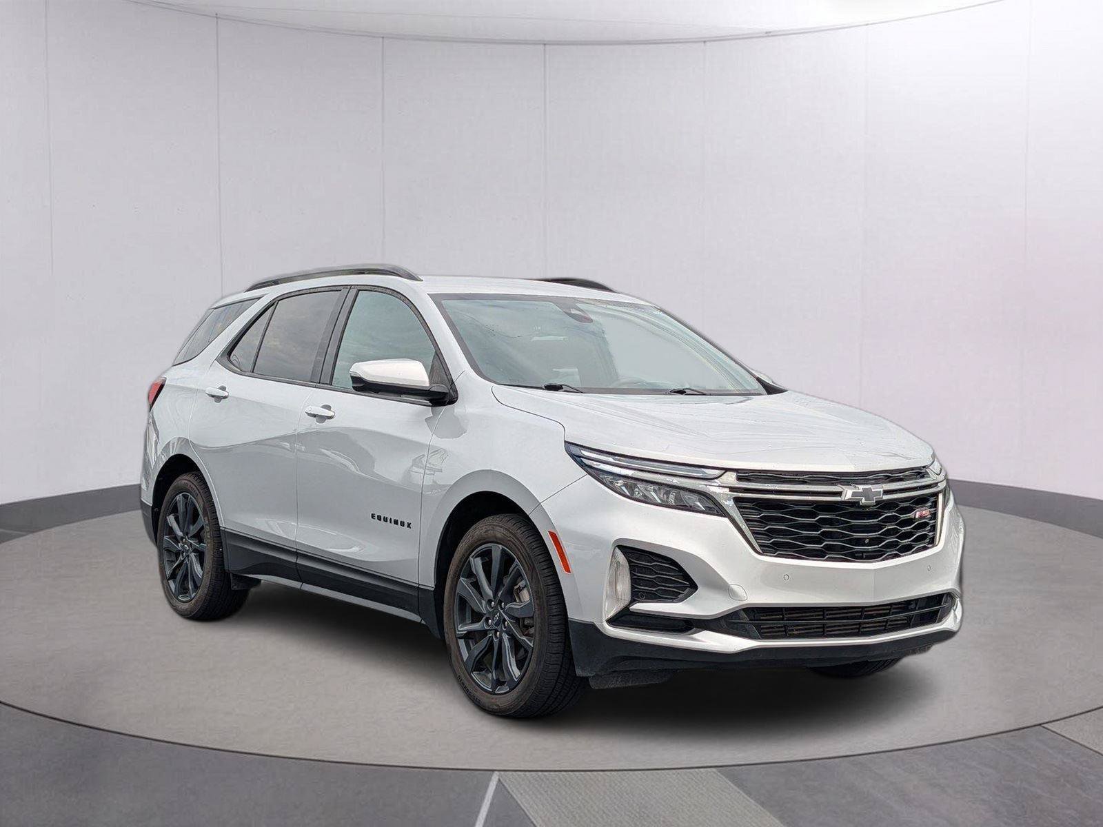 Used 2022 Chevrolet Equinox RS w/ RS Leather Package FWD image 7