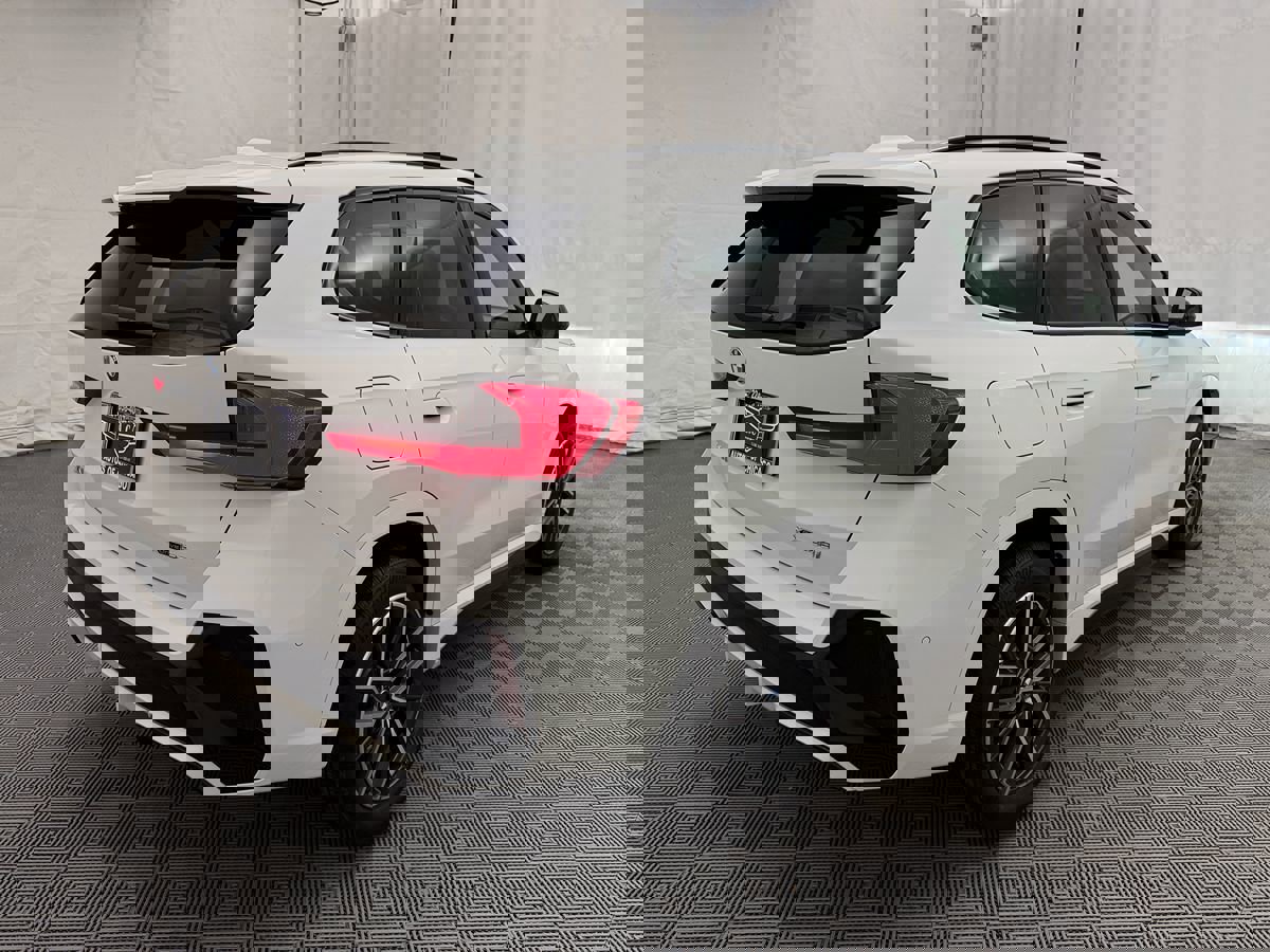 Used 2026 BMW X1 xDrive28i image 5