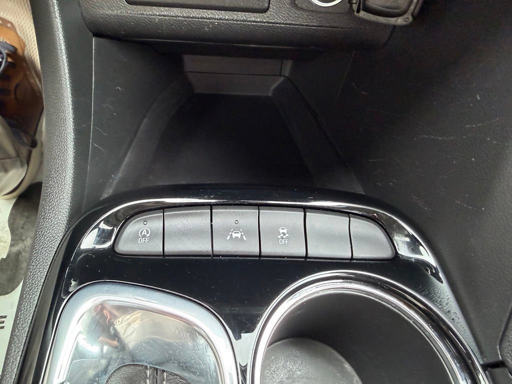 Certified 2023 Buick Encore GX Preferred FWD image 22