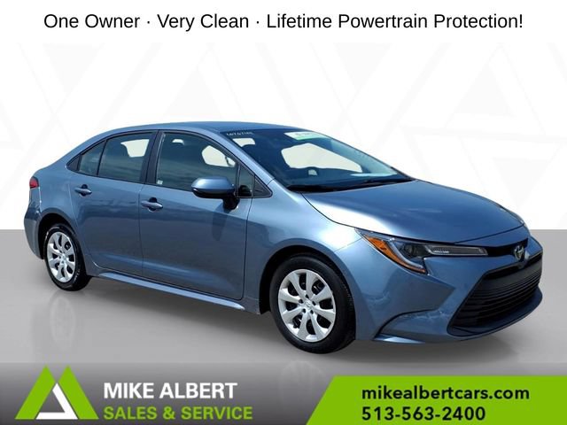 Used 2025 Toyota Corolla LE FWD image 1