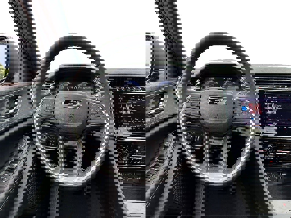 New 2025 Jeep Grand Cherokee L Laredo w/ Luxury Tech Group I image 12