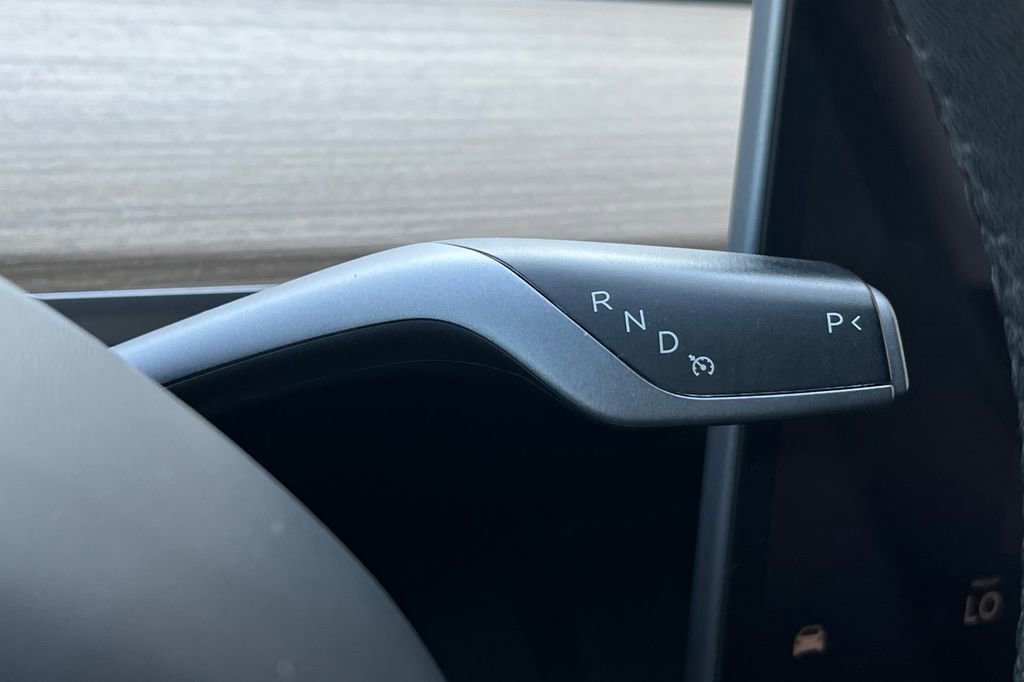 Used 2023 Tesla Model Y Performance image 26