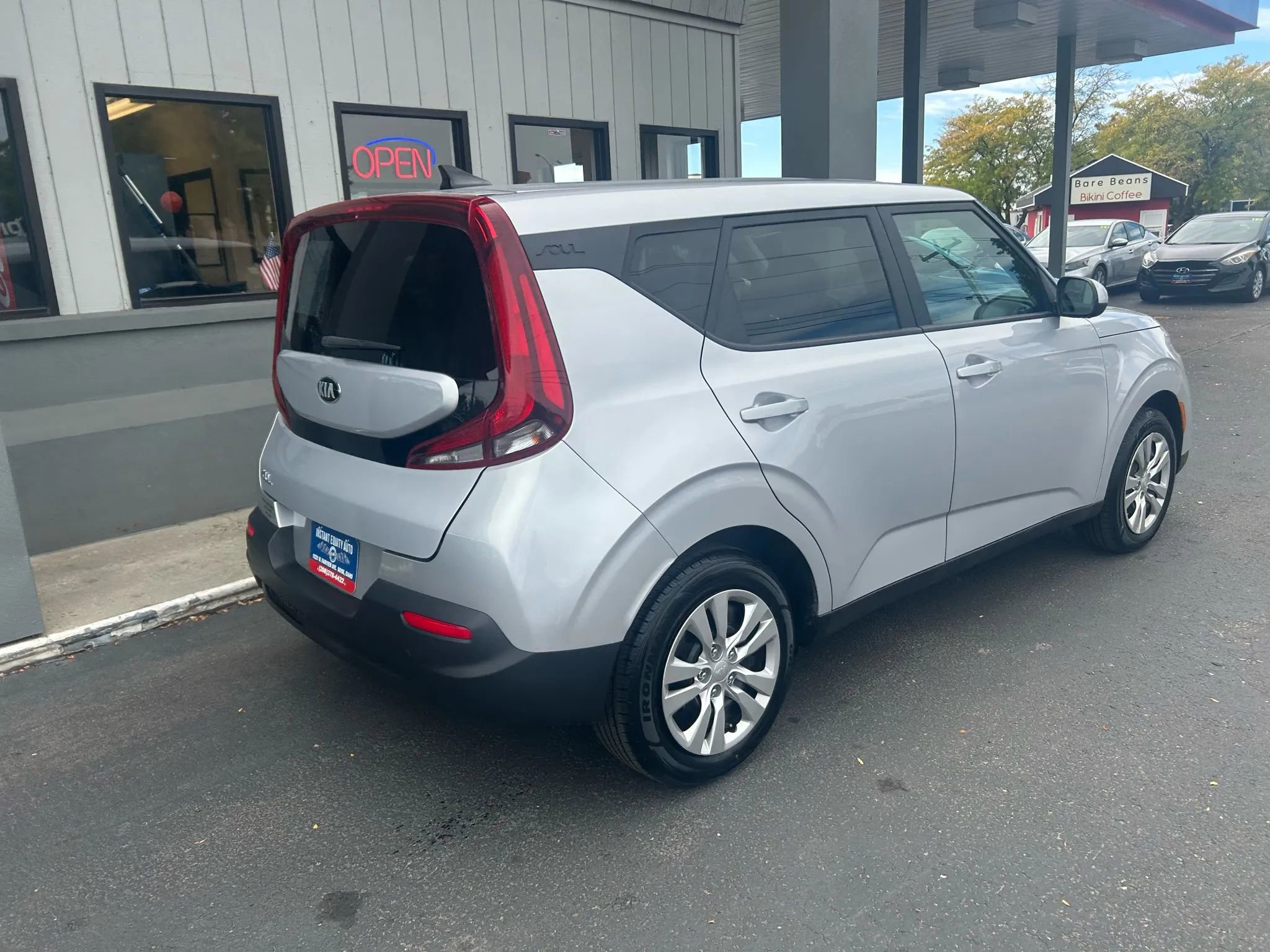 Used 2020 Kia Soul LX image 23