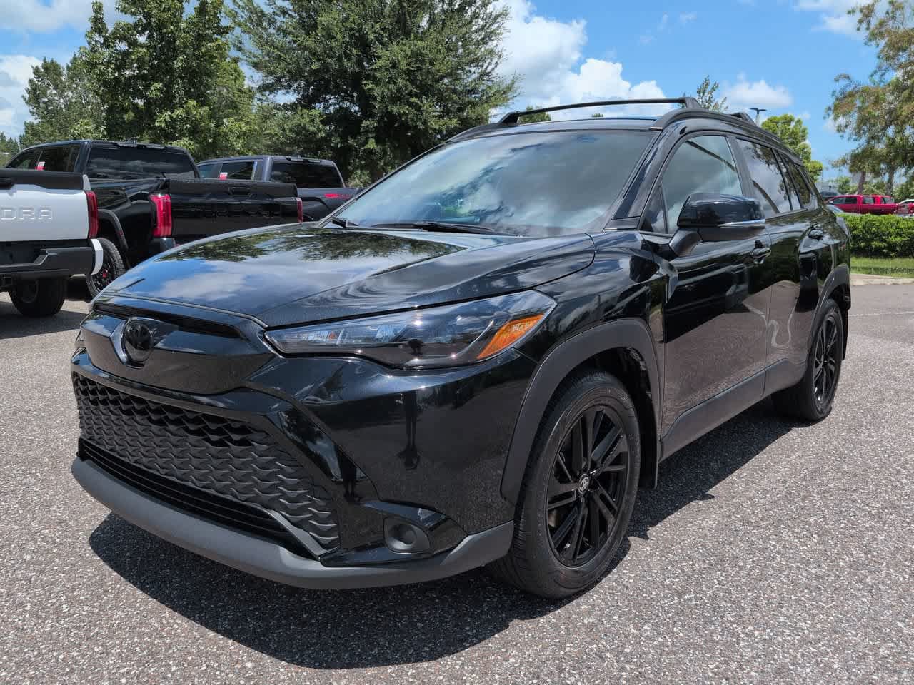 Used 2025 Toyota Corolla Cross AWD Hybrid image 2