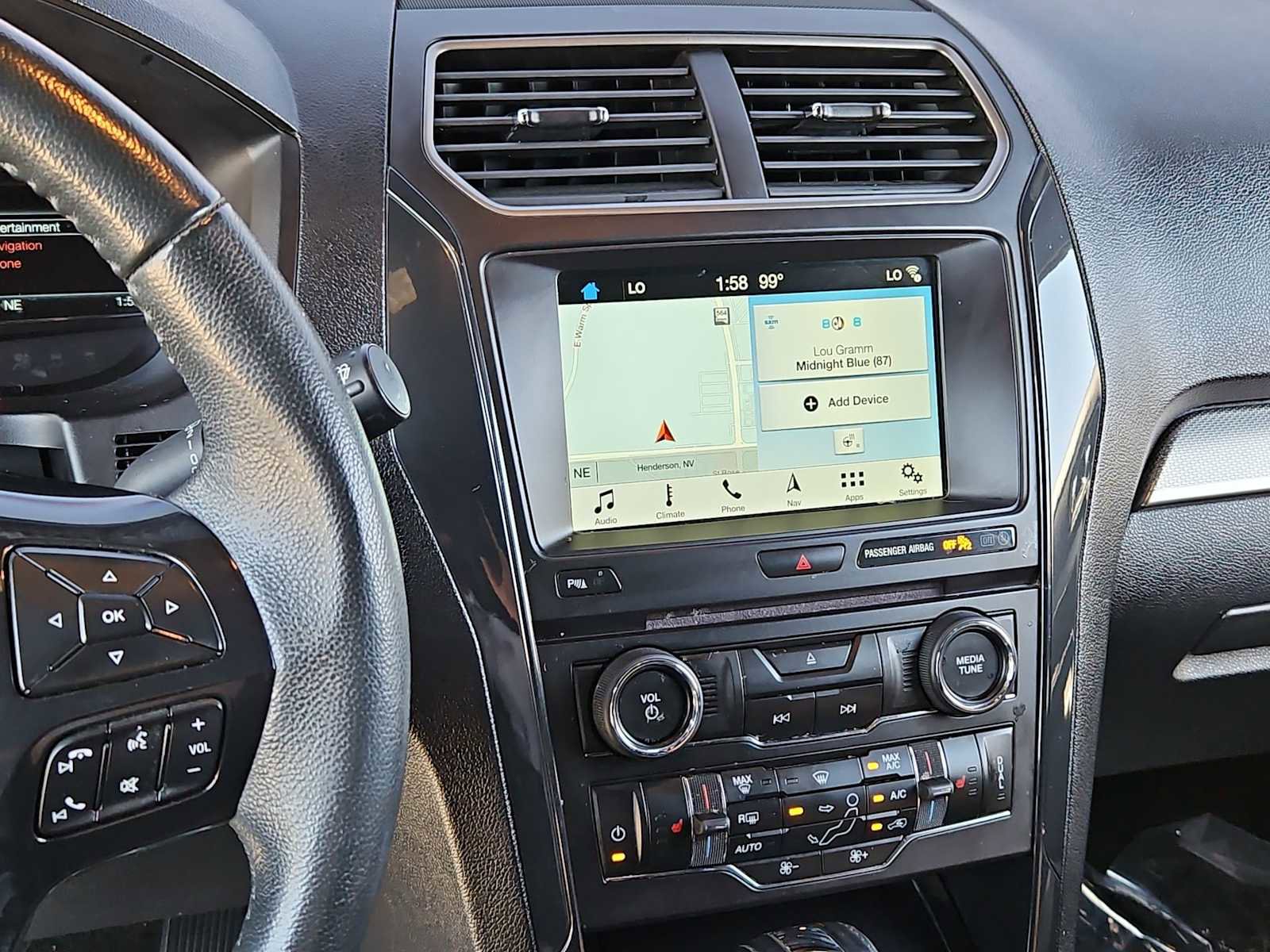 Used 2018 Ford Explorer XLT w/ Equipment Group 202A FWD image 27