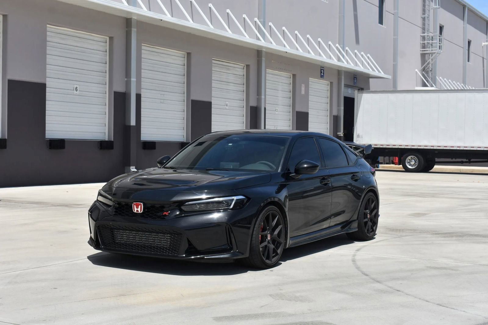 Used 2024 Honda Civic Type R image 2
