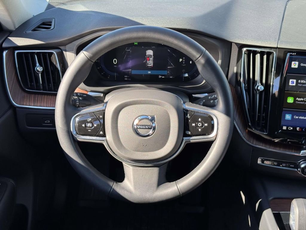 Certified 2023 Volvo XC60 B5 Plus image 12