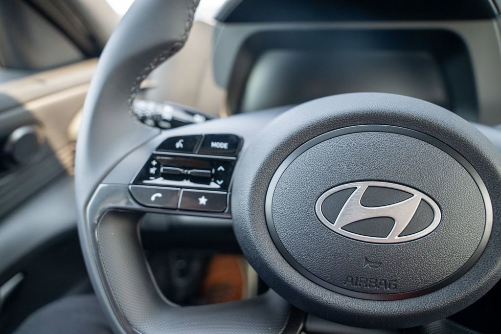 New 2025 Hyundai Elantra Sport image 21