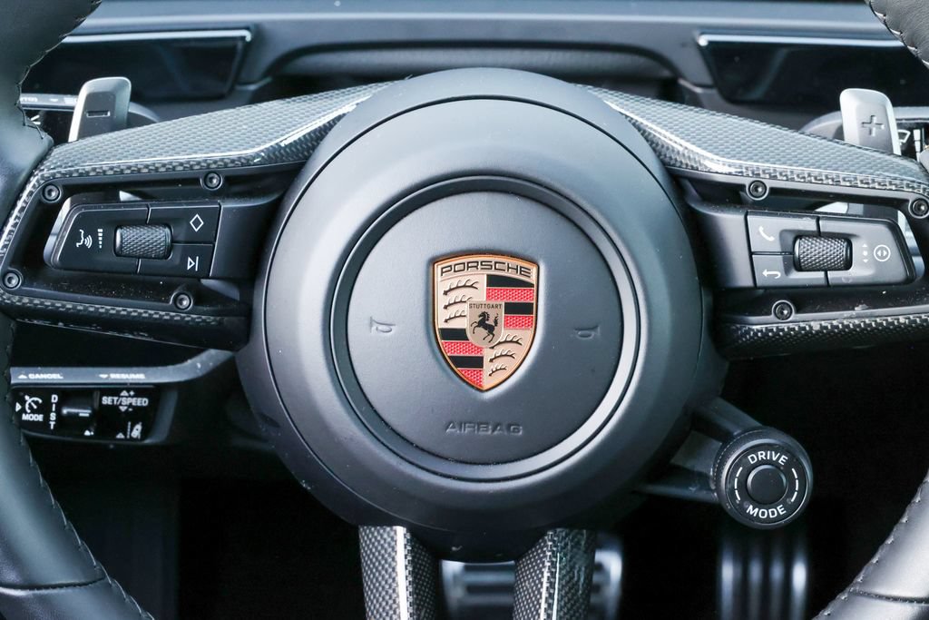 Certified 2025 Porsche Cayenne GTS AWD/4WD image 41