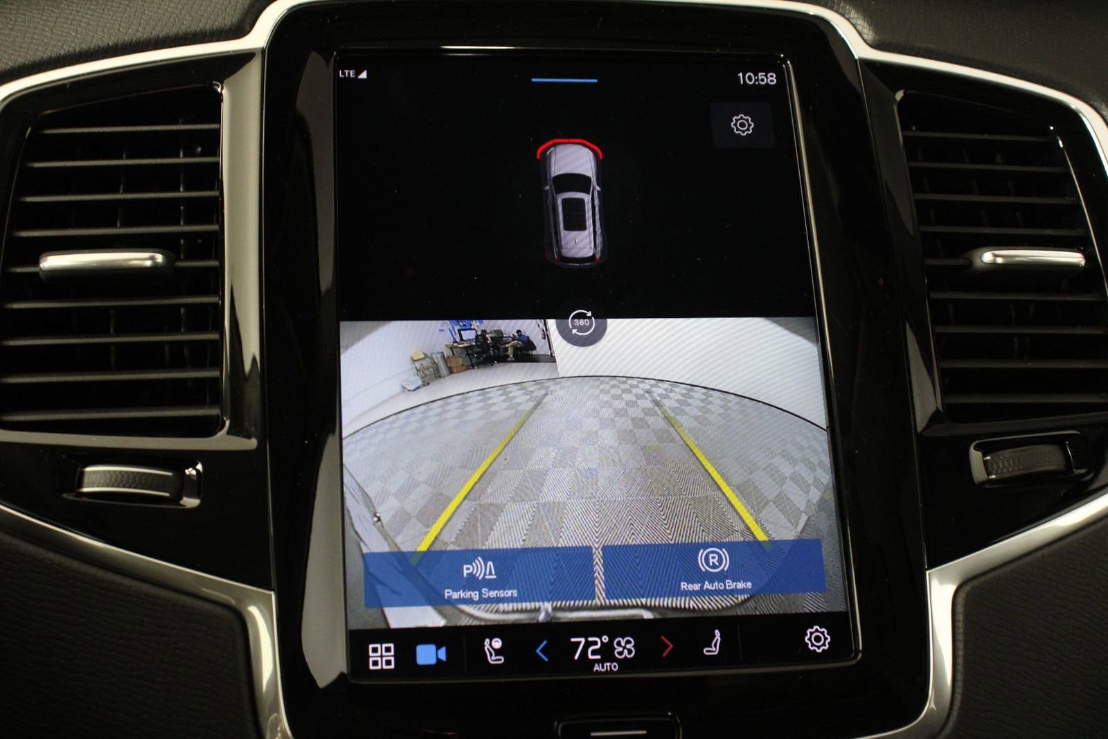 Certified 2023 Volvo XC90 T8 Plus w/ Protection Package Premier image 13