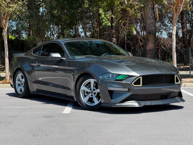 Used 2020 Ford Mustang Coupe RWD image 2