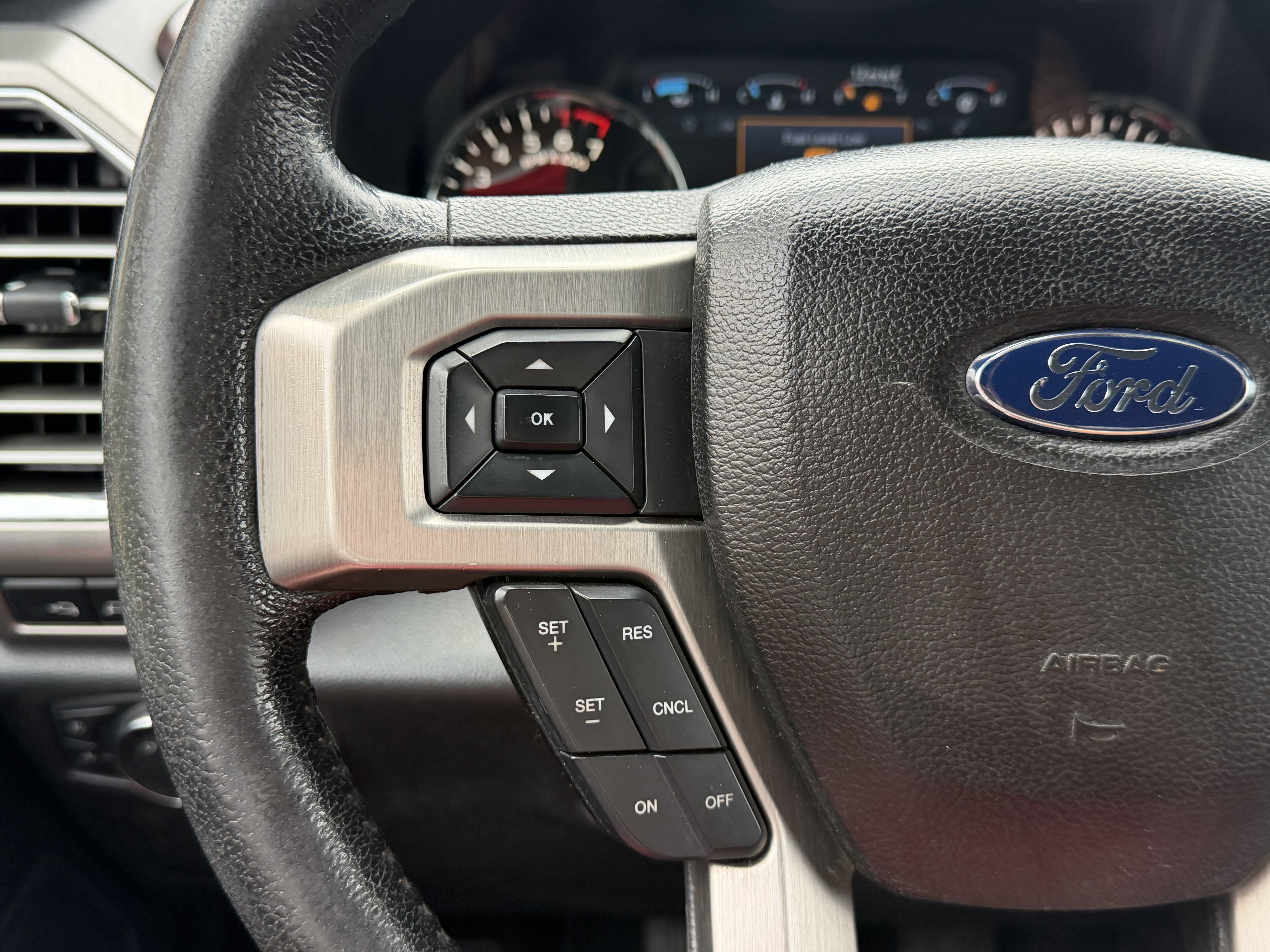 Used 2015 Ford F150 Platinum w/ Technology Package AWD/4WD image 16
