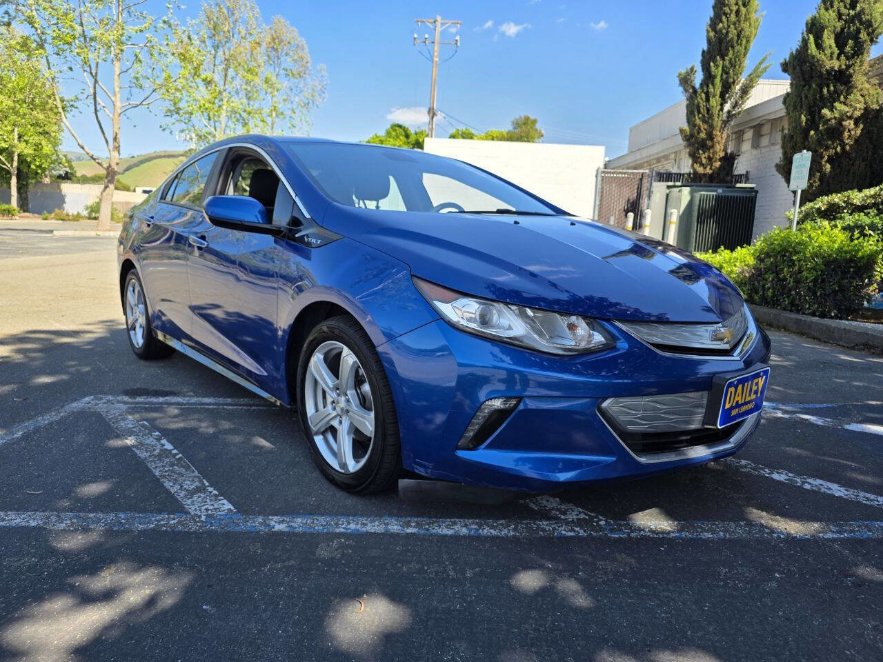 Used 2018 Chevrolet Volt LT image 3