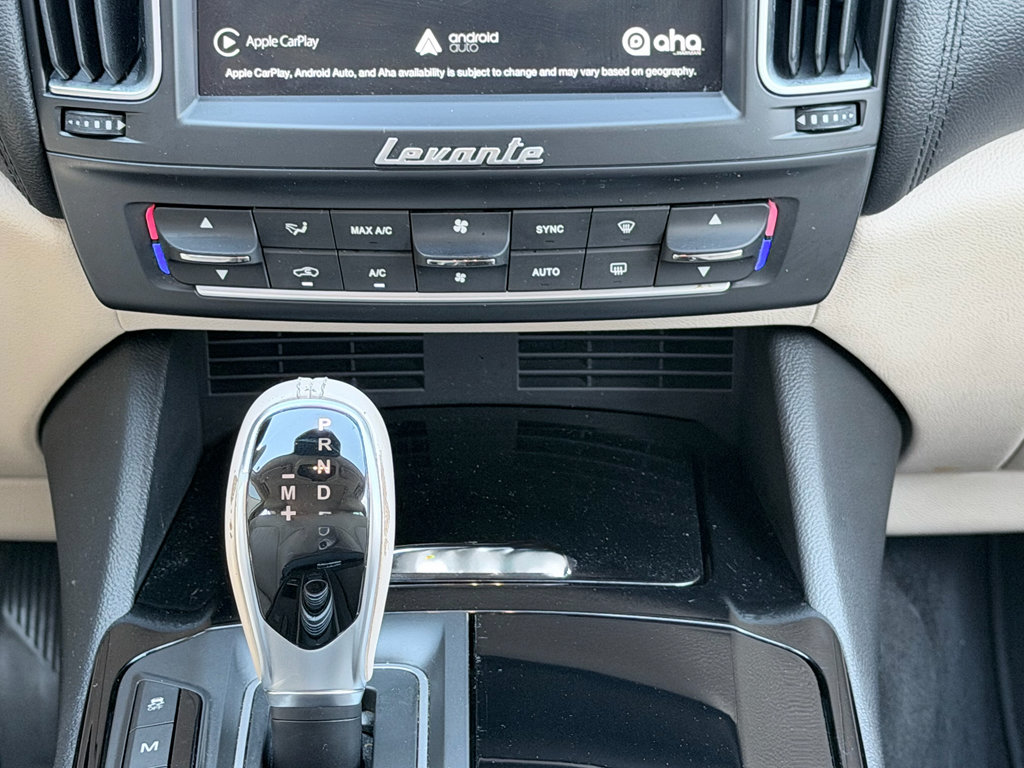 Used 2018 Maserati Levante AWD/4WD image 19