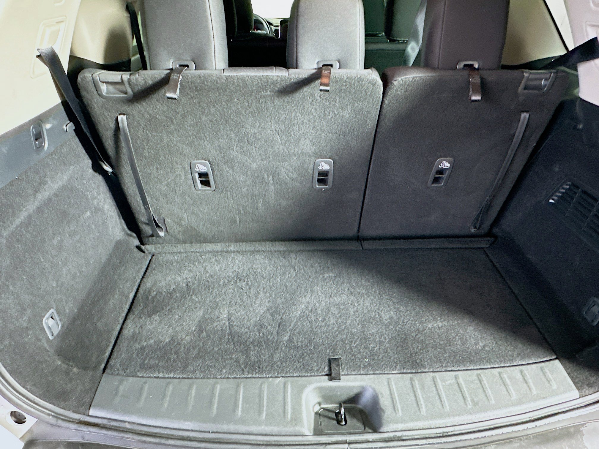 Used 2025 Nissan Pathfinder SV image 29