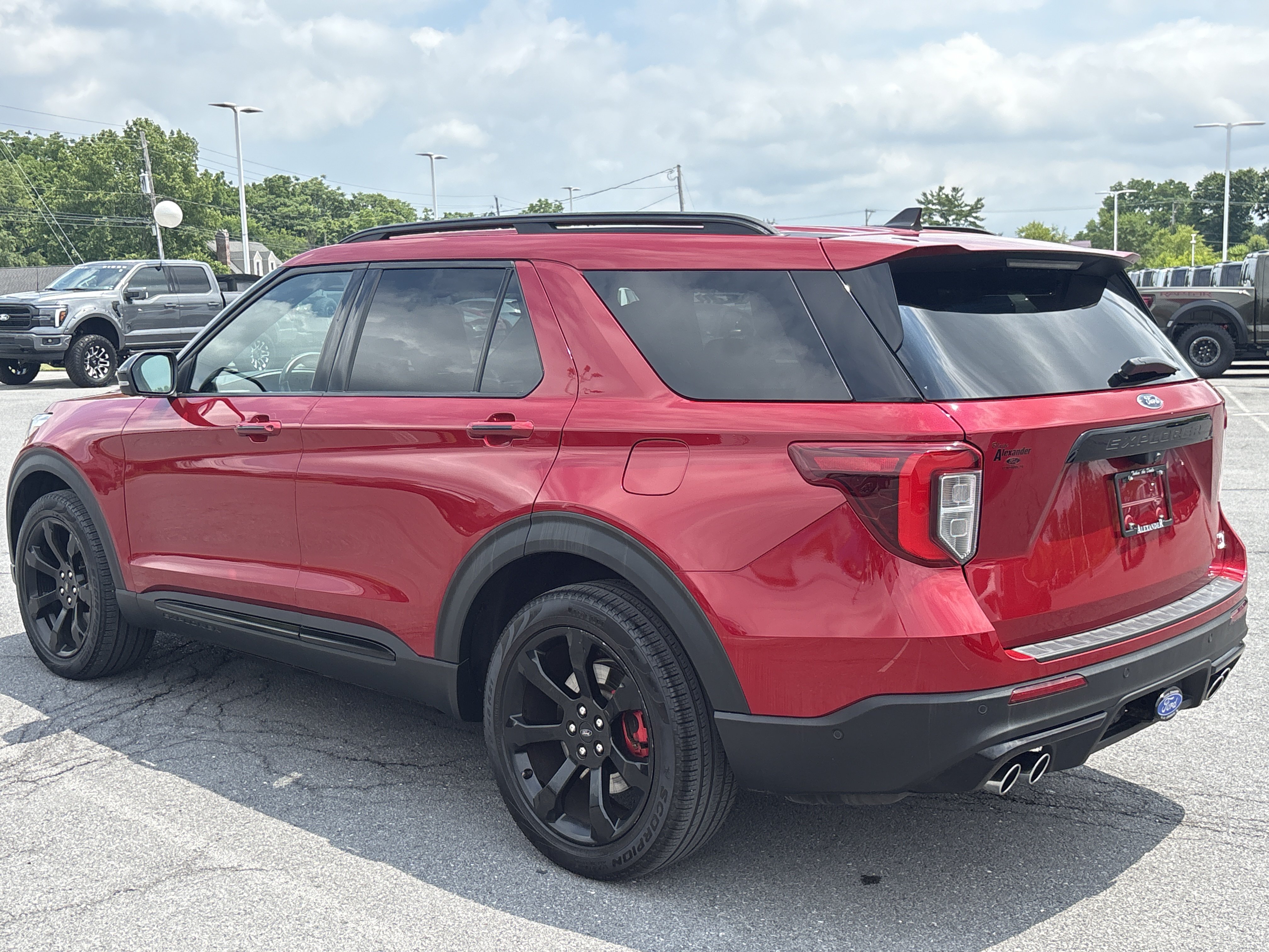 Used 2021 Ford Explorer ST w/ Equipment Group 401A AWD/4WD image 11