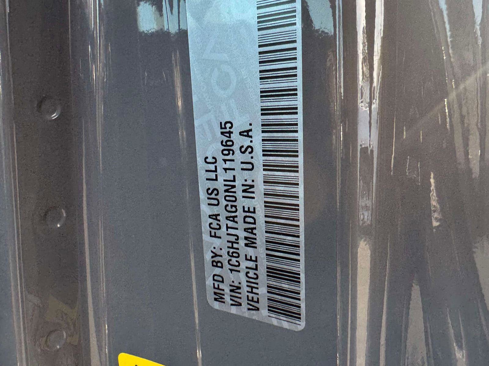 Used 2022 Jeep Gladiator Sport image 25