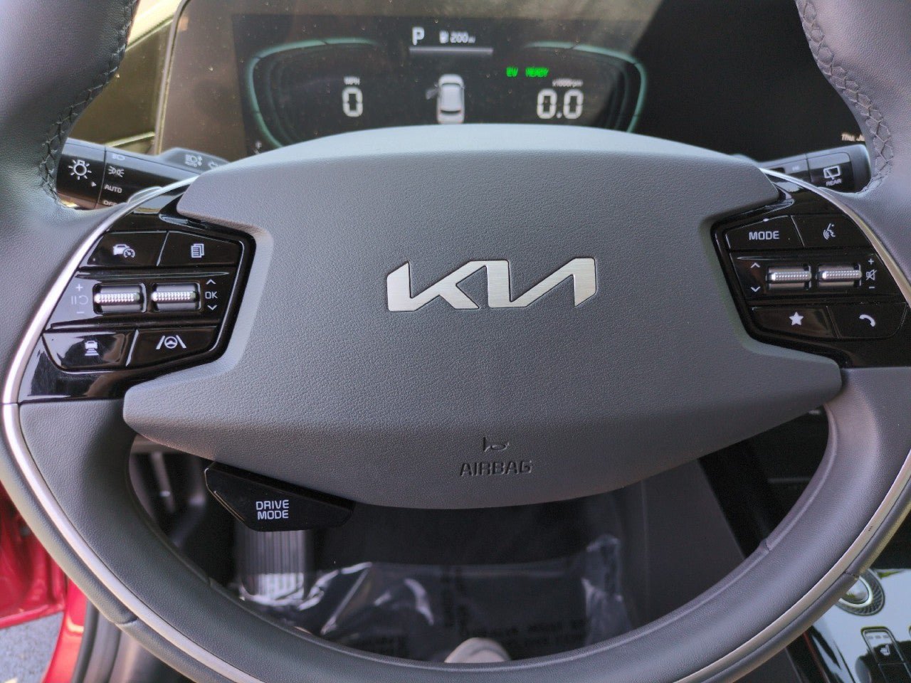 Used 2023 Kia Niro EX FWD image 16