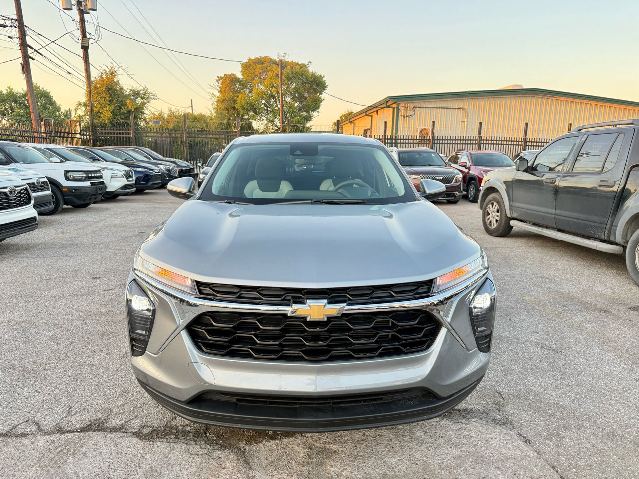 Used 2024 Chevrolet Trax LS w/ LS Convenience Package image 2
