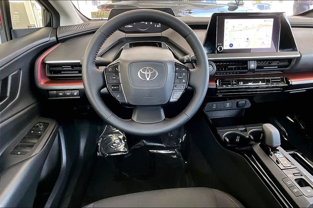 Used 2026 Toyota Prius Plug-In Hybrid image 8