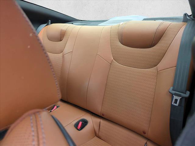 Used 2014 Hyundai Genesis 3.8 RWD image 16