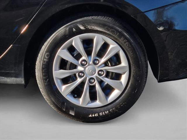 Used 2024 Kia Forte LX image 22