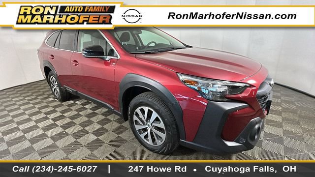 Used 2025 Subaru Outback Premium AWD/4WD image 1