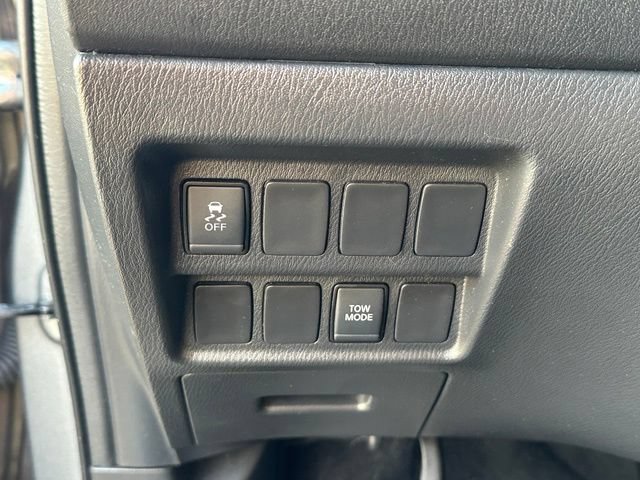 Used 2019 Nissan Pathfinder S AWD/4WD image 18