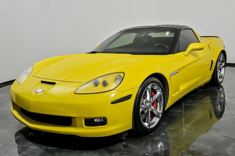 Used 2012 Chevrolet Corvette Grand Sport w/ 3LT Preferred Equipment Group image 5